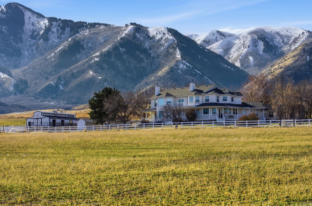 Photo of 6770 W 400 S, Mendon, UT 84325 (MLS # 2136087)