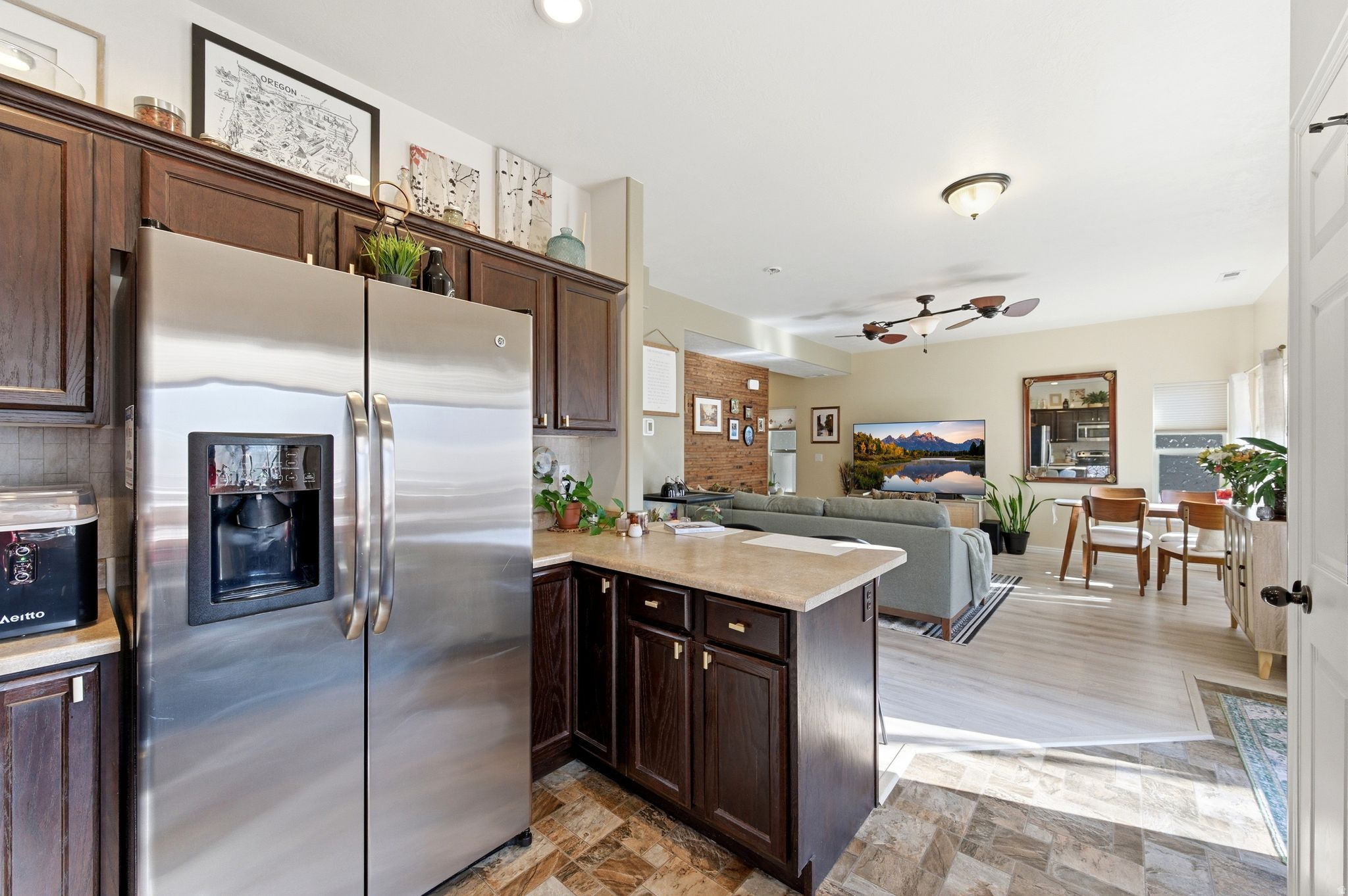 VALENTINE ESTATES TO - Residential