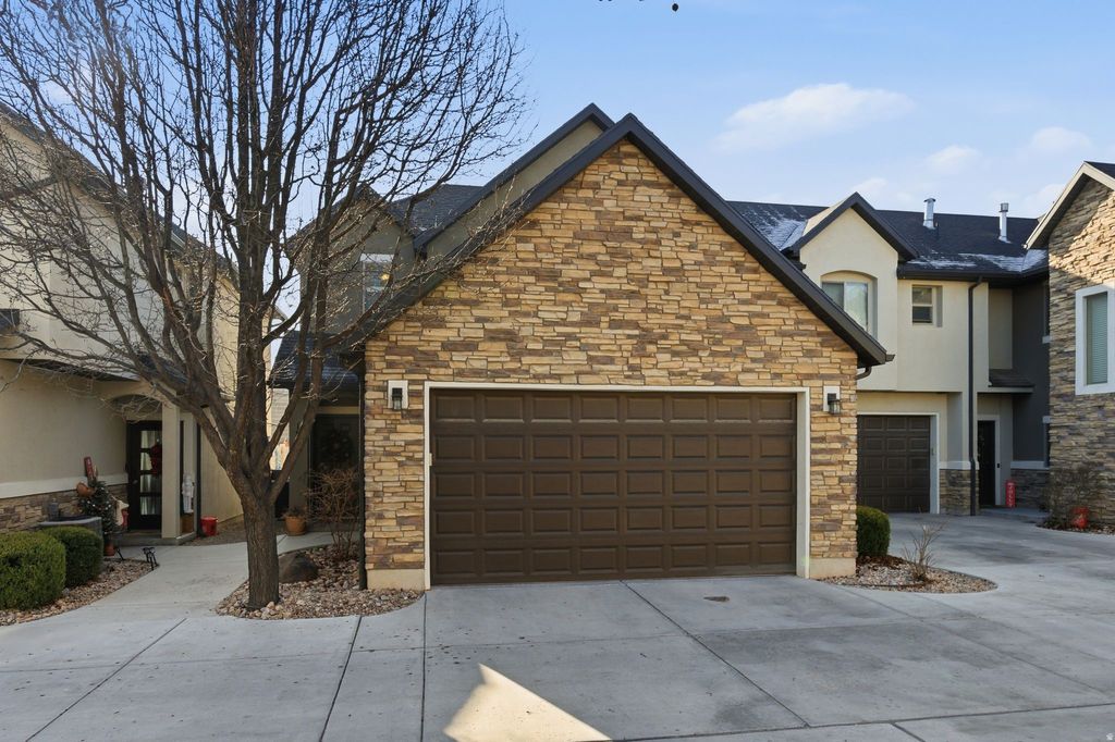 Photo of 1859 W 2300 S, Woods Cross, UT 84087 (MLS # 2131703)