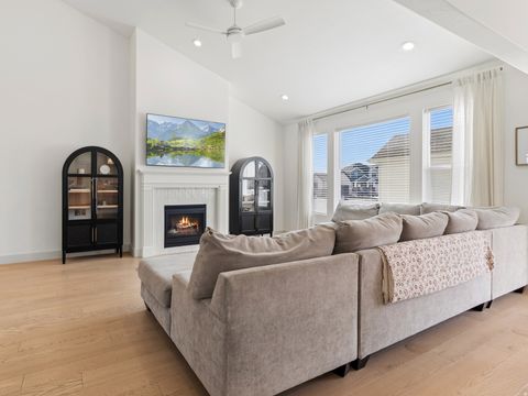Tiny photo for 2354 W BOOTHILL DR W, Kaysville, UT 84037 (MLS # 2148261)