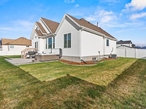 Tiny photo for 2354 W BOOTHILL DR W, Kaysville, UT 84037 (MLS # 2148261)