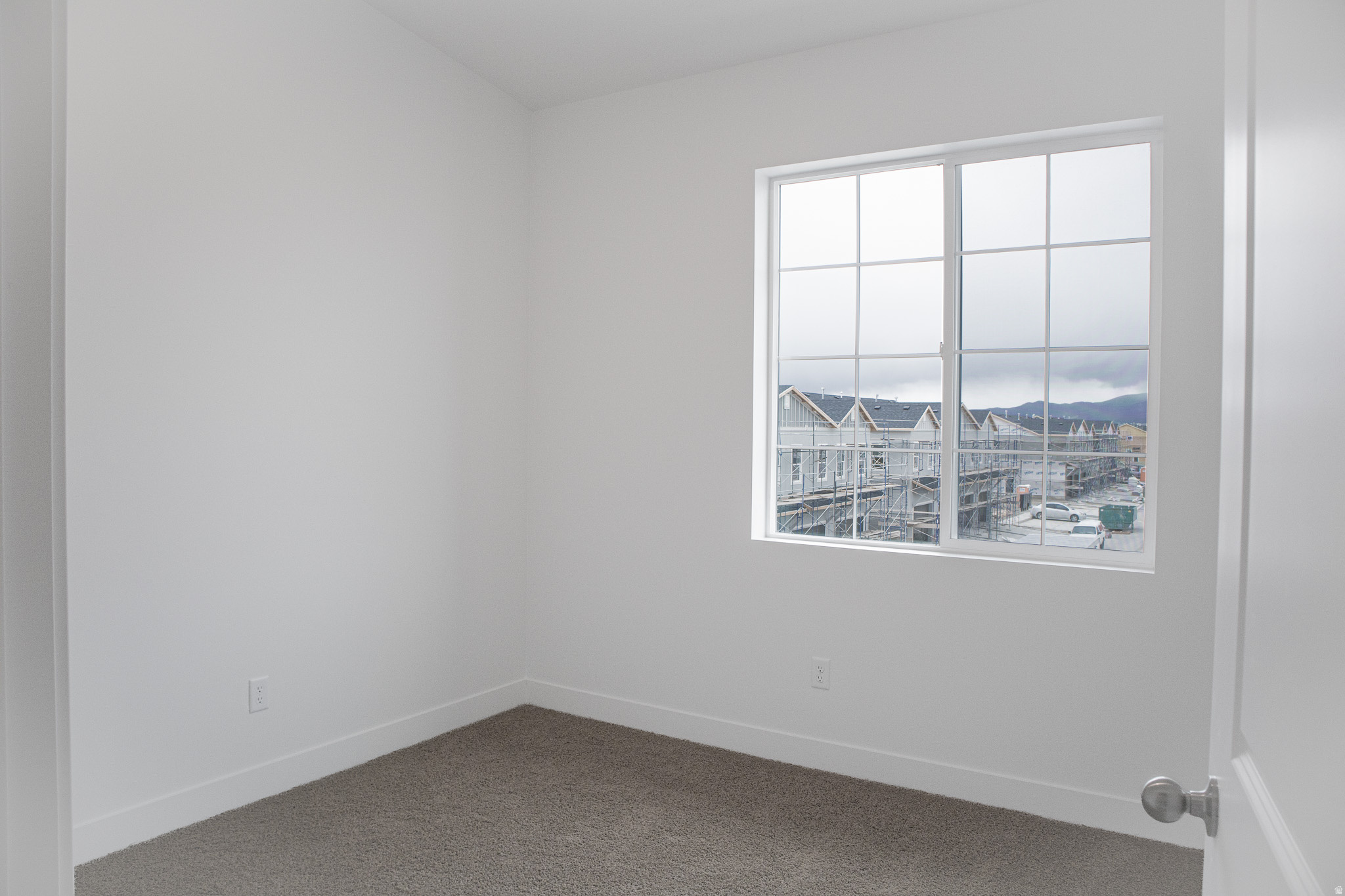 HARMONY CONDOS - Residential