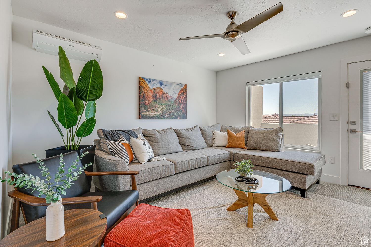 VUE AT GREEN VALLEY - Residential