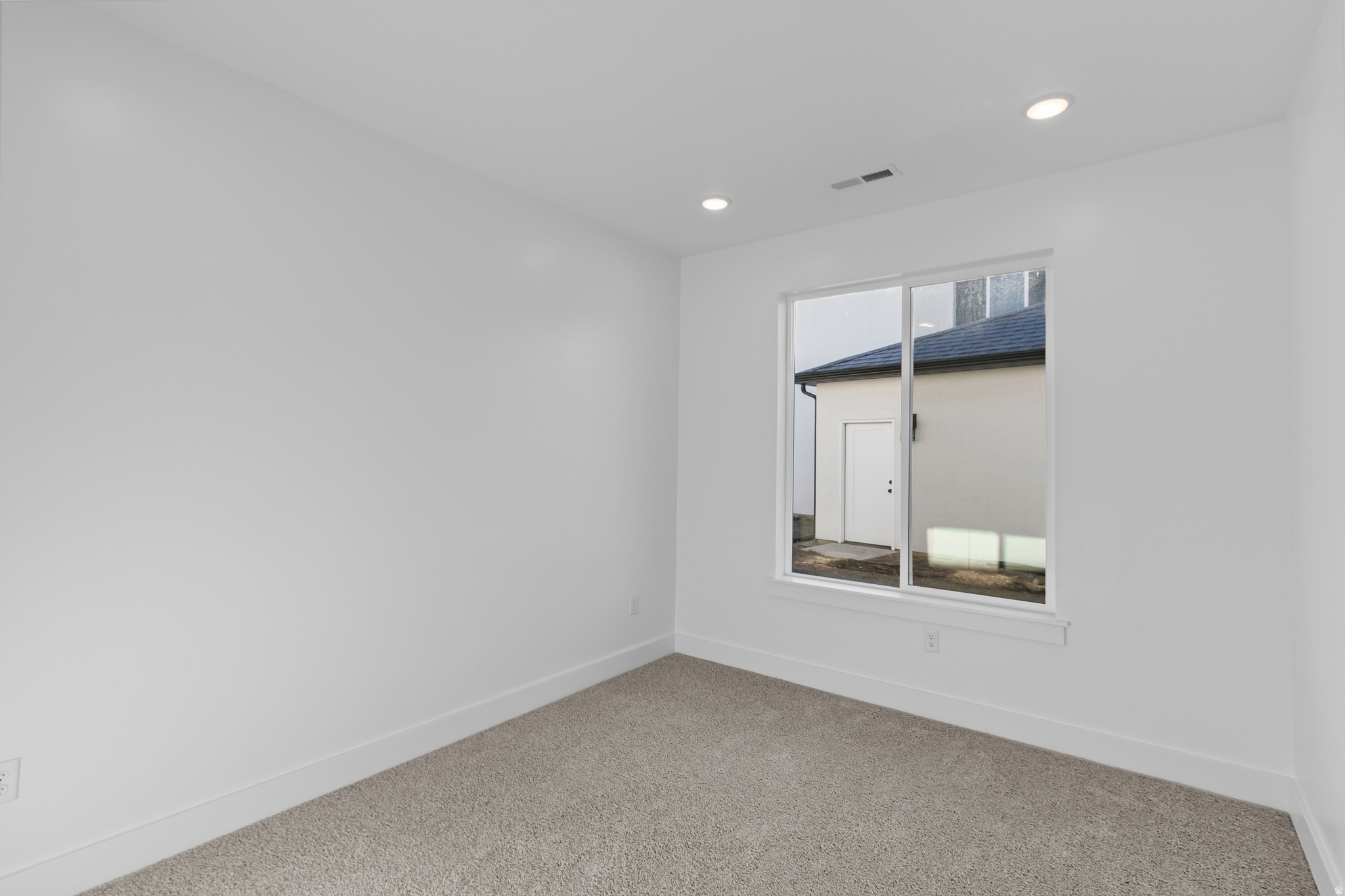 RIVERGATE - Residential