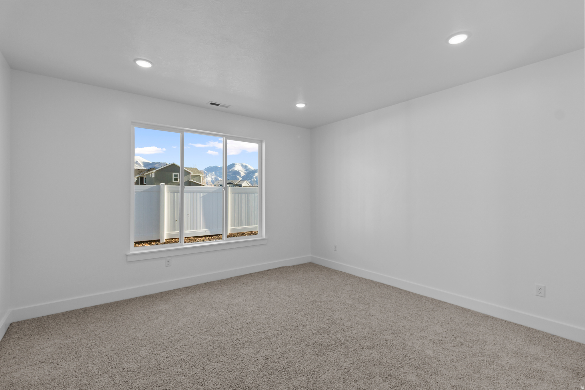 RIVERGATE - Residential