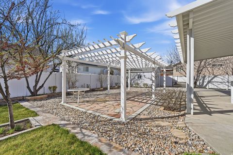 Tiny photo for 2293 W AUGUST FARMS CIR, West Valley City, UT 84119 (MLS # 2143514)