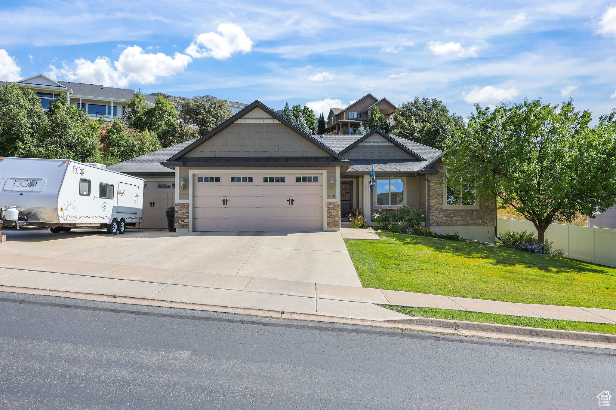 THE COVE - Residential