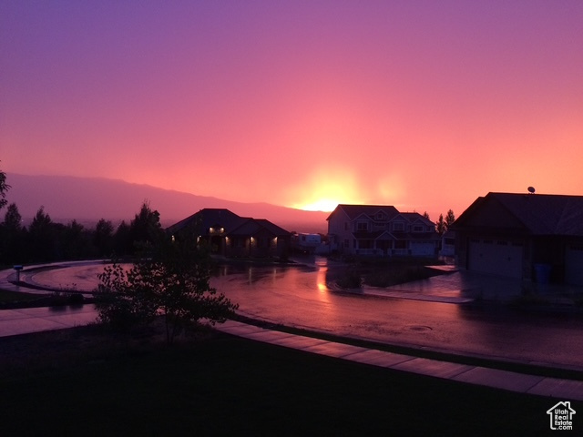 THE COVE - Residential