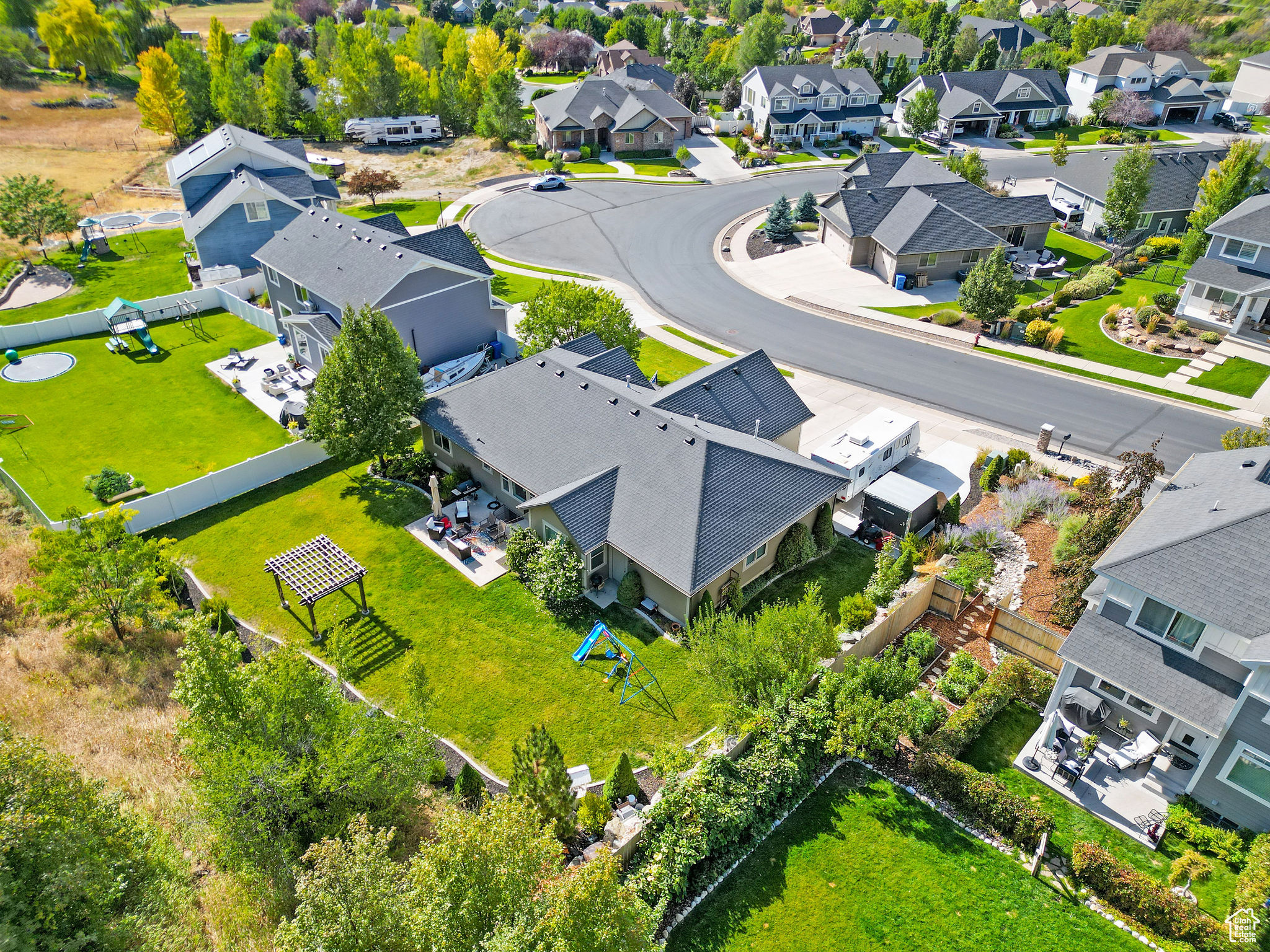 THE COVE - Residential