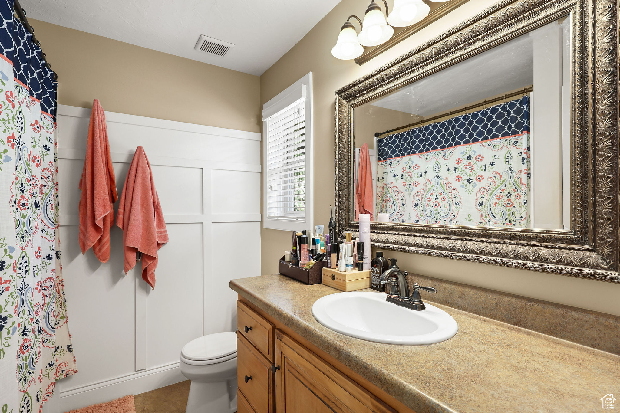 THE COVE - Residential