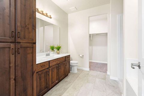 Tiny photo for 140 W CENTER ST #20, Ivins, UT 84738 (MLS # 2125592)