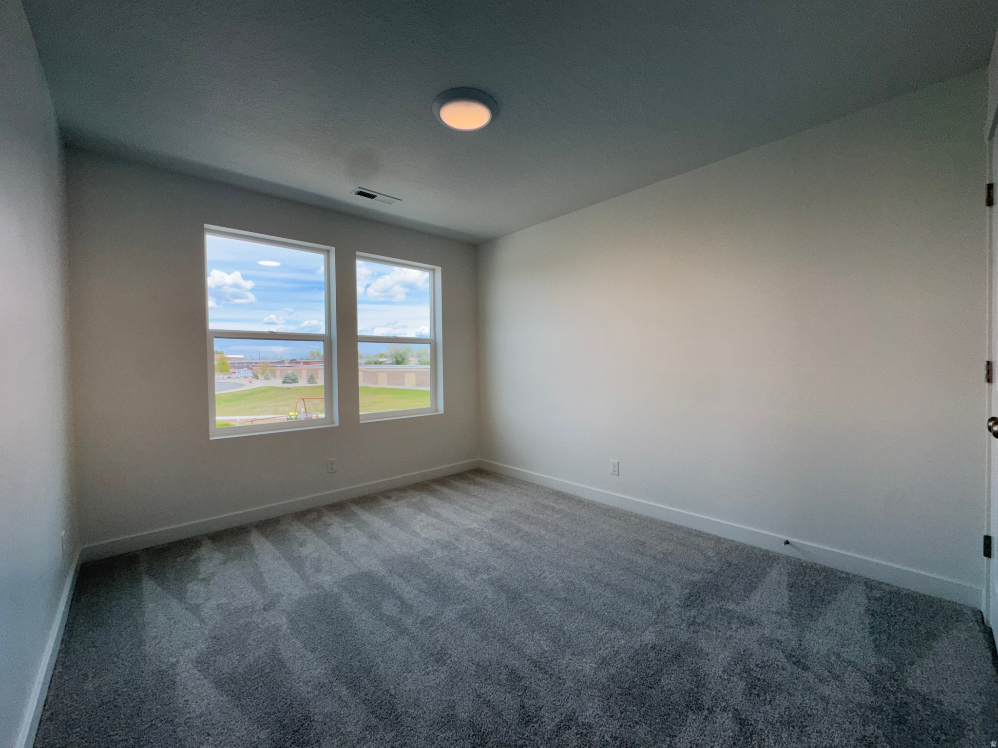 TRAILSIDE - Residential