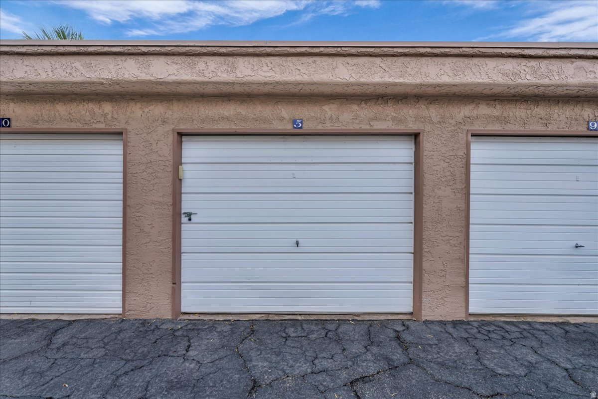 SPORTS VILLAGE - Residential