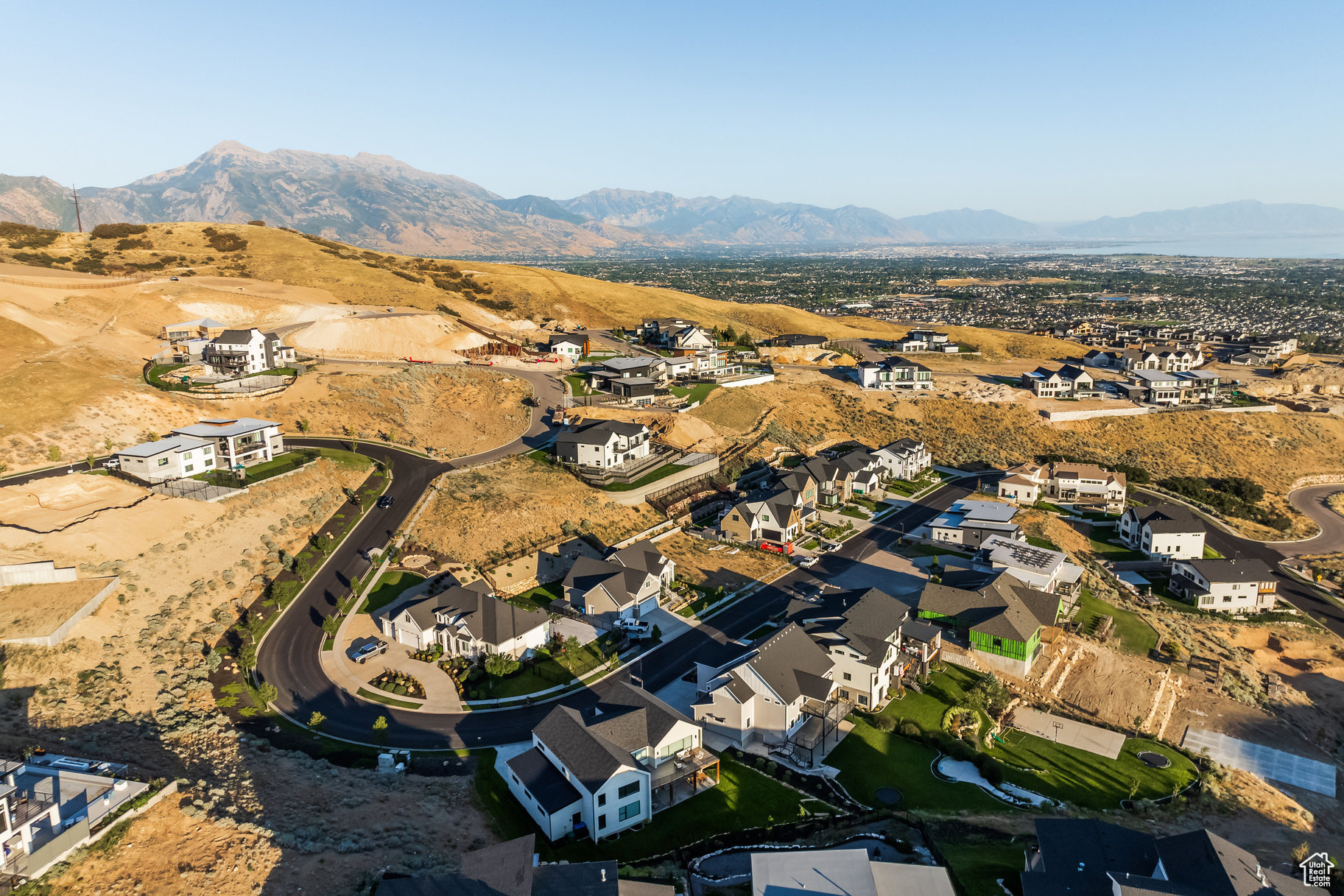 TRAVERSE MOUNTAIN - Residential