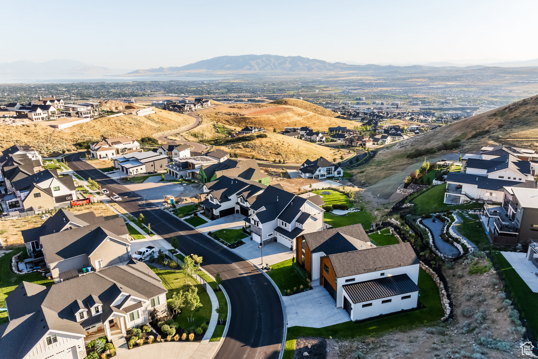 TRAVERSE MOUNTAIN - Residential