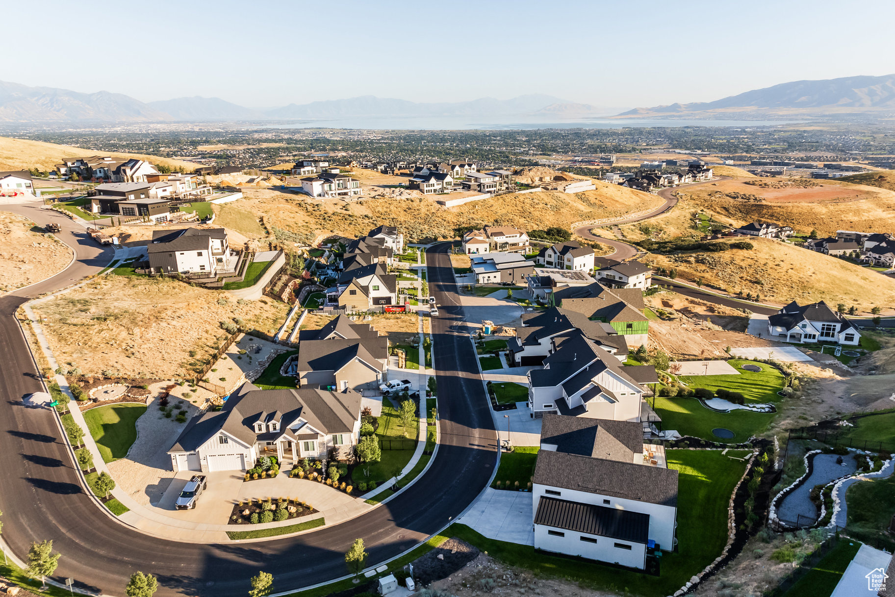 TRAVERSE MOUNTAIN - Residential