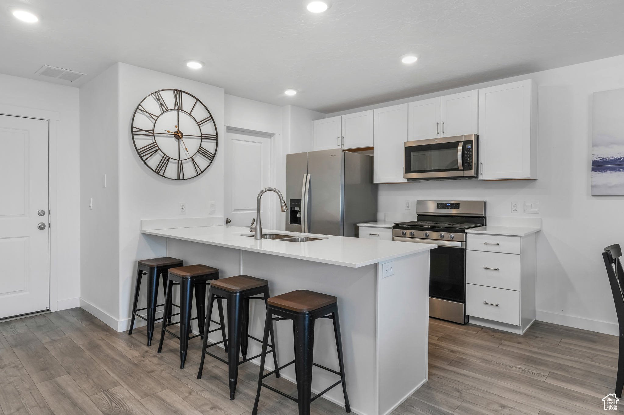 488 N Trident Dr, Saratoga Springs, Utah image 2