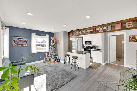 Tiny photo for 2864 S BEVERLY ST E, Salt Lake City, UT 84106 (MLS # 2125387)