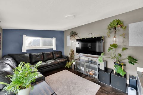Tiny photo for 2864 S BEVERLY ST E, Salt Lake City, UT 84106 (MLS # 2125387)