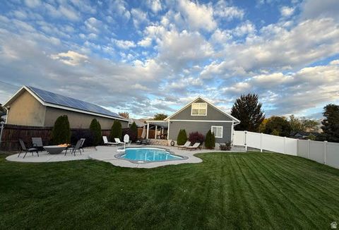 Tiny photo for 2864 S BEVERLY ST E, Salt Lake City, UT 84106 (MLS # 2125387)