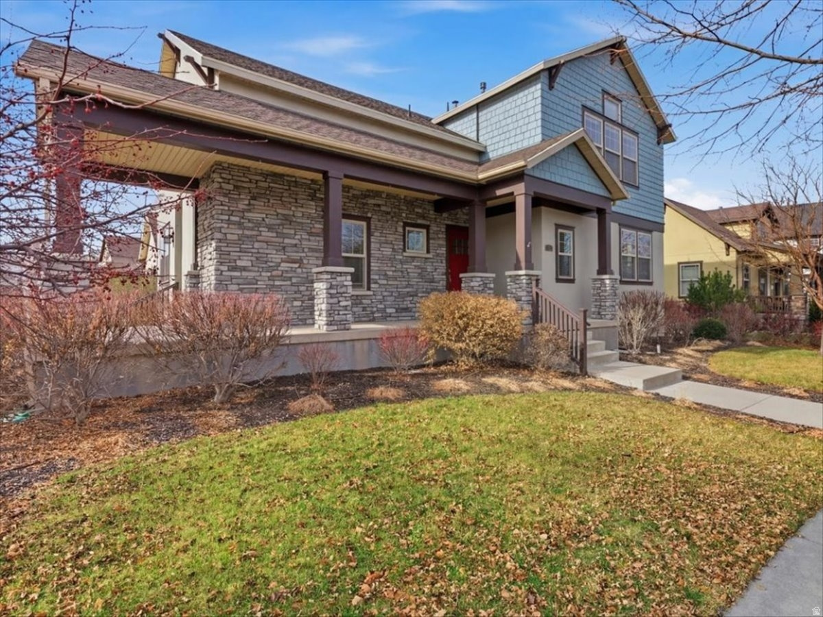 DAYBREAK - Residential