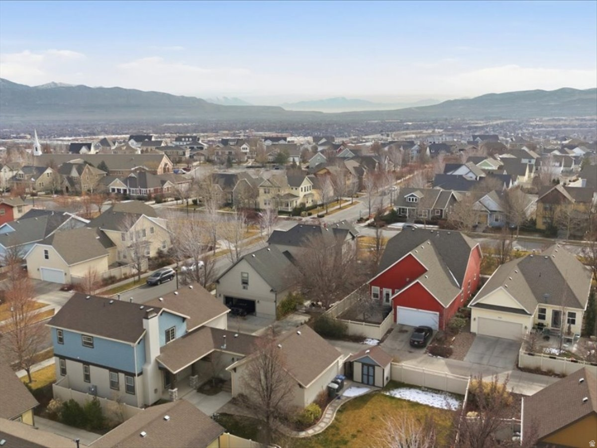 DAYBREAK - Residential