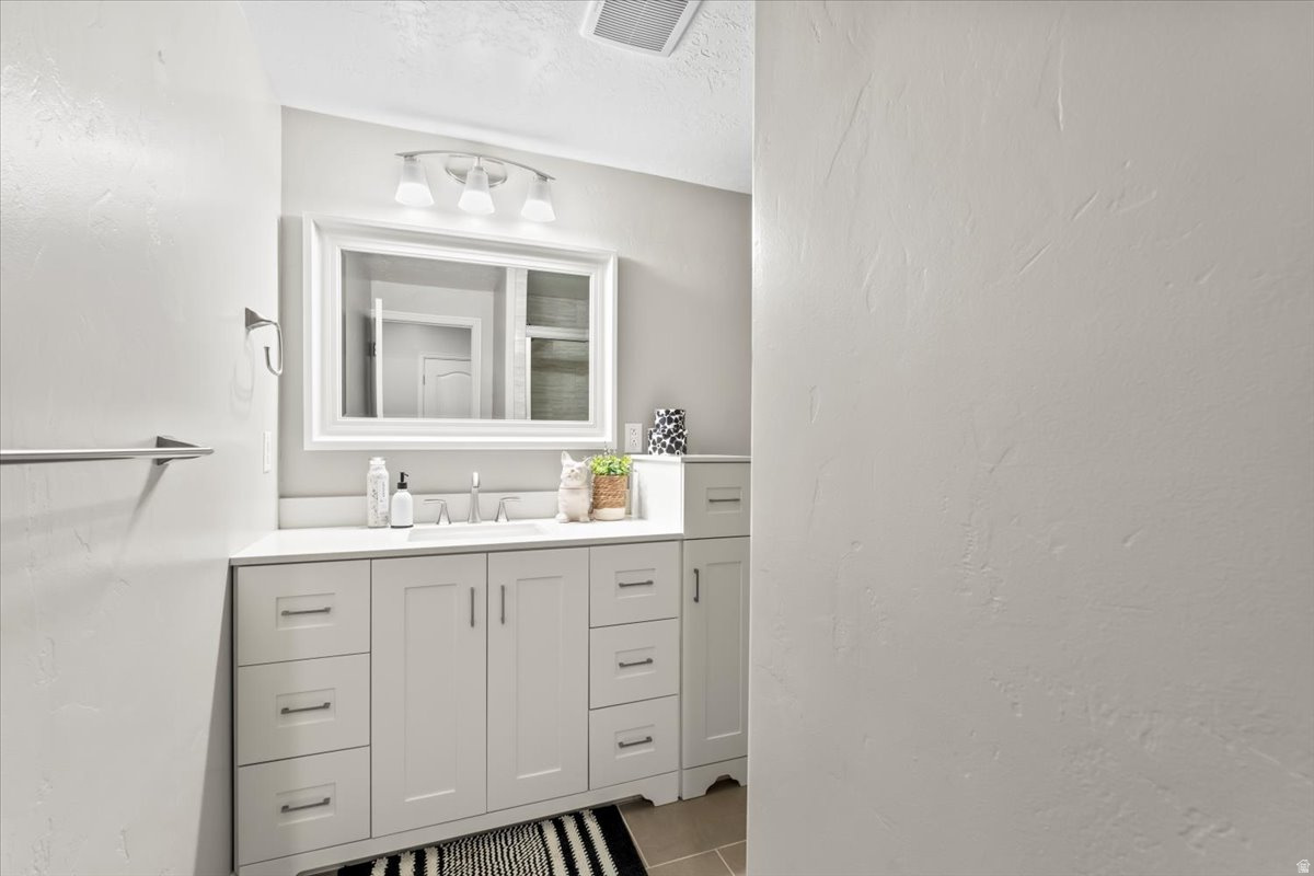 DAYBREAK - Residential