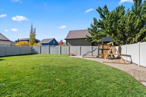 Tiny photo for 10984 S MANITOU WAY, South Jordan, UT 84009 (MLS # 2132930)