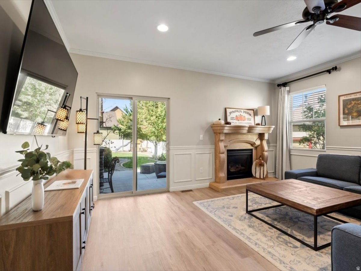 DAYBREAK - Residential