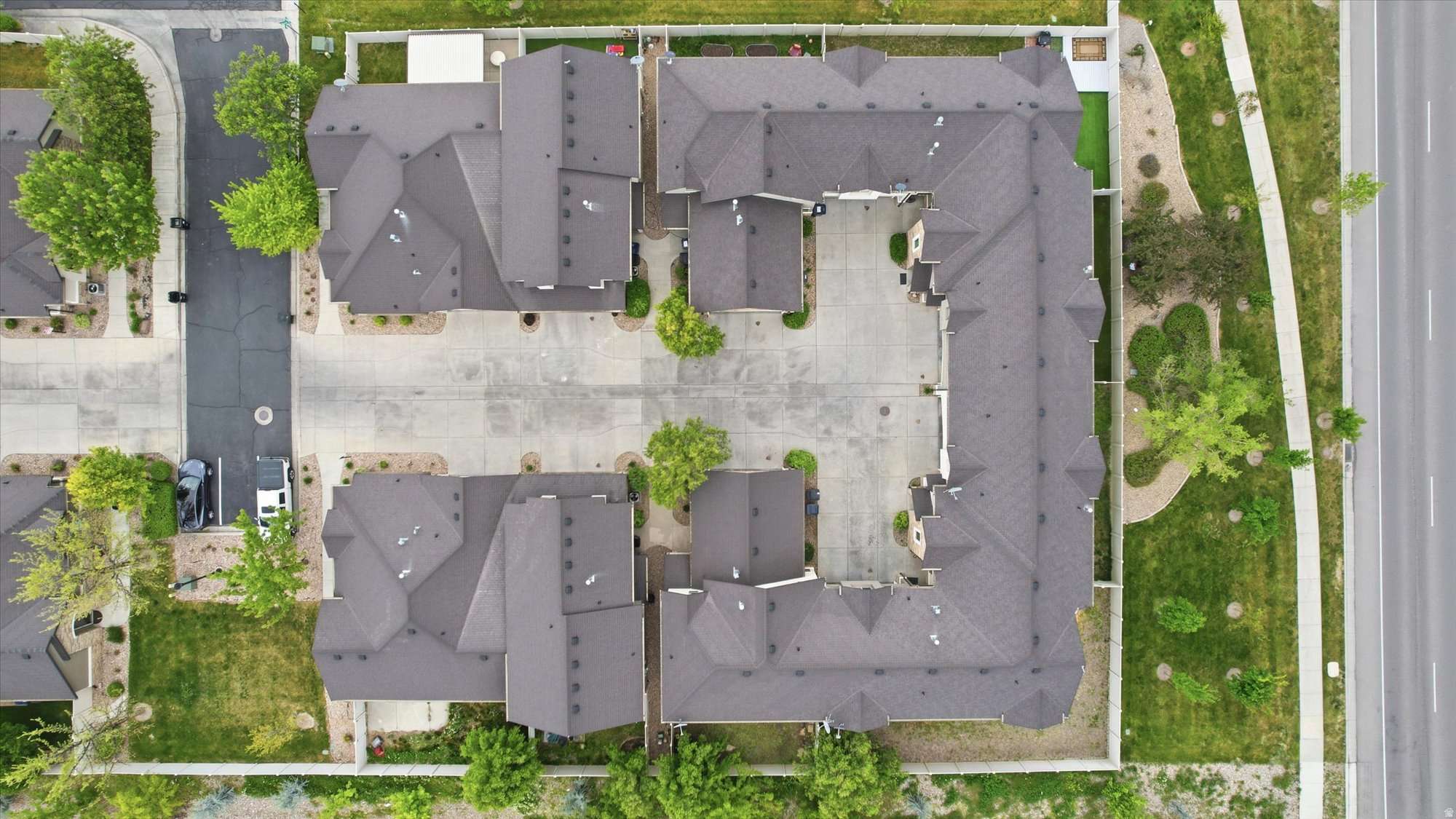 VALENTINE ESTATES - Residential