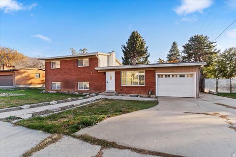 Tiny photo for 991 E 3150 N, North Ogden, UT 84414 (MLS # 2122526)