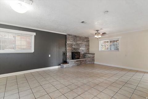 Tiny photo for 991 E 3150 N, North Ogden, UT 84414 (MLS # 2122526)