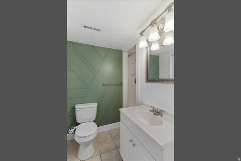 Tiny photo for 991 E 3150 N, North Ogden, UT 84414 (MLS # 2122526)