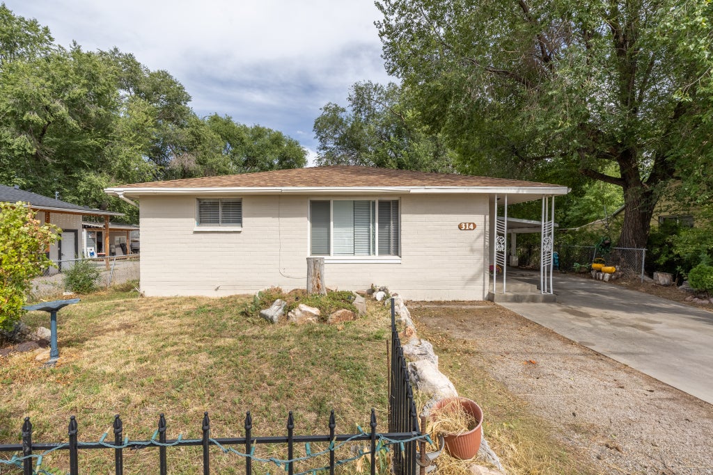 Photo of 314 S WALL AVE, Ogden, UT 84404 (MLS # 2183252)