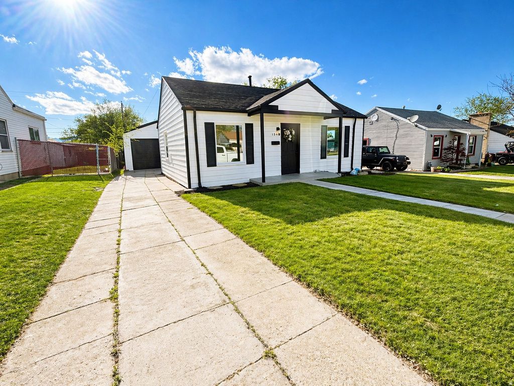 Photo of 154 S 6TH ST, Tooele, UT 84074 (MLS # 2153065)
