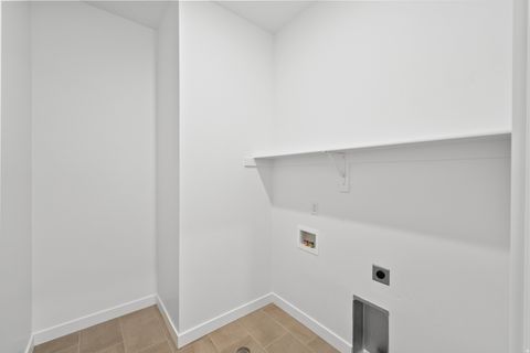 Tiny photo for 1026 S 3170 E #220, Spanish Fork, UT 84660 (MLS # 2120822)