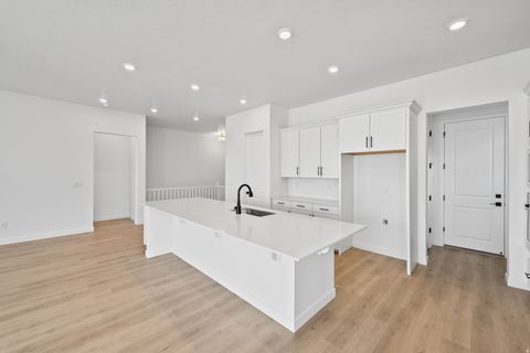 Tiny photo for 1026 S 3170 E #220, Spanish Fork, UT 84660 (MLS # 2120822)