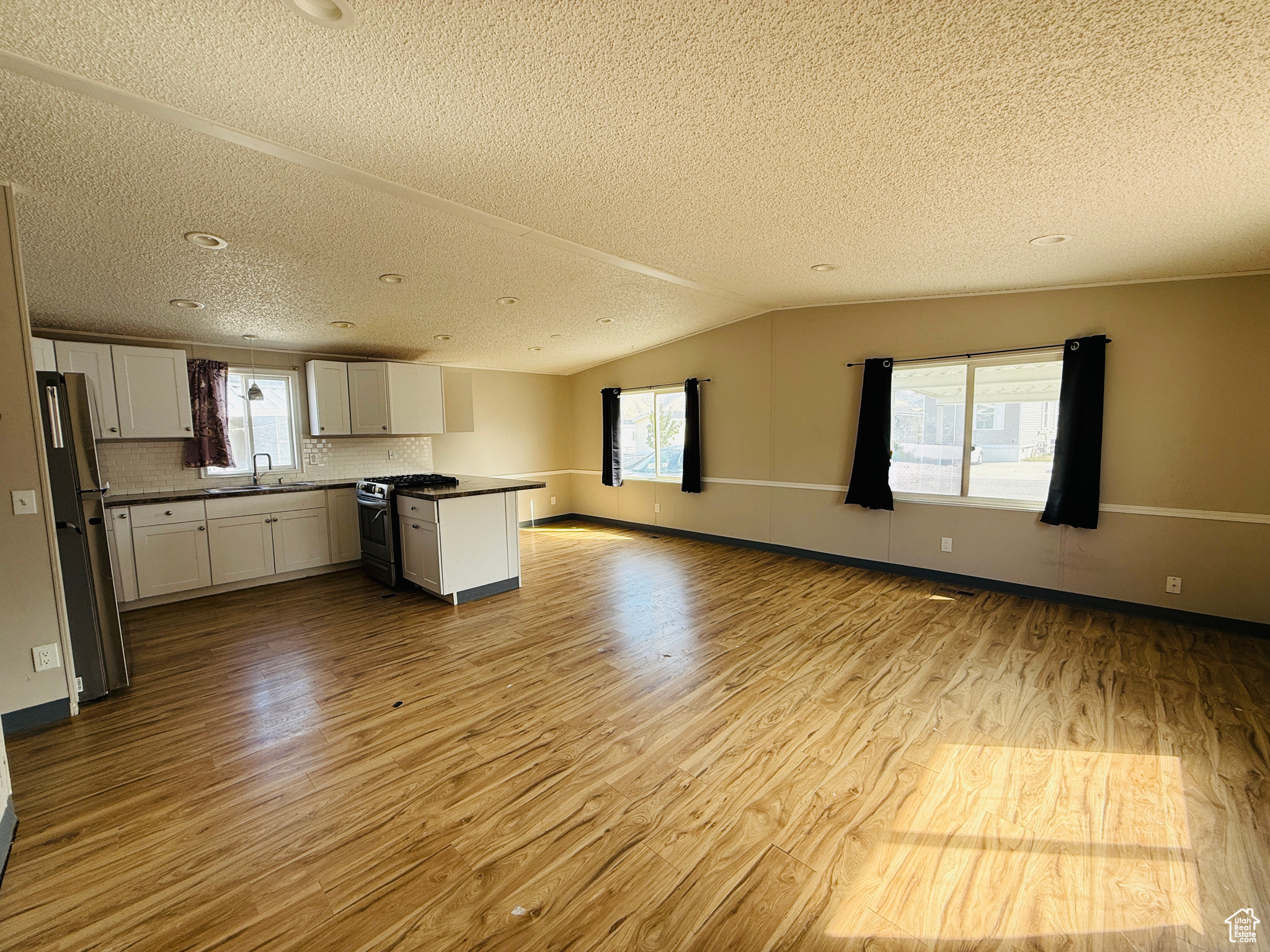 OVERPASS POINT MHC - Residential