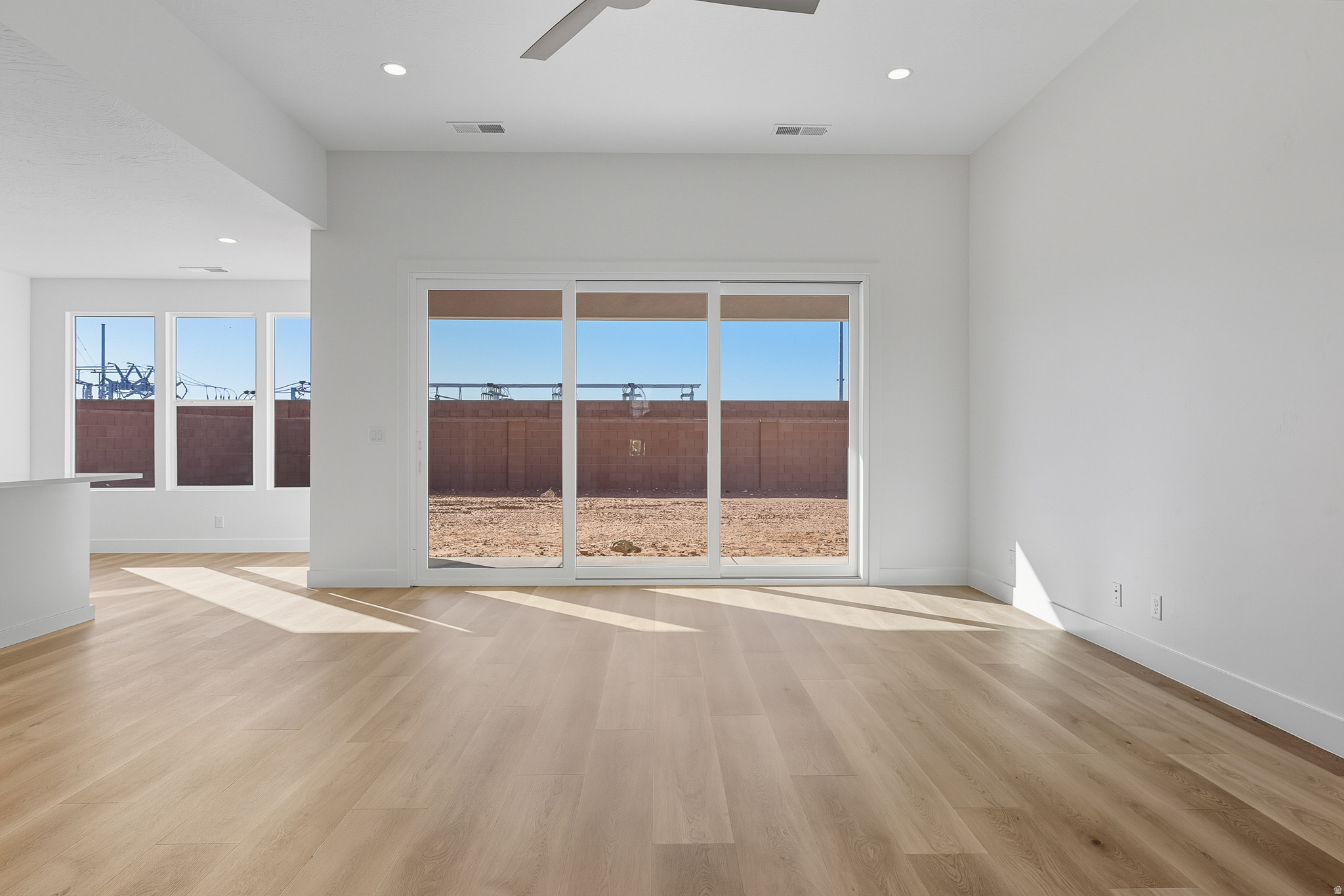 SAND POINT - Residential