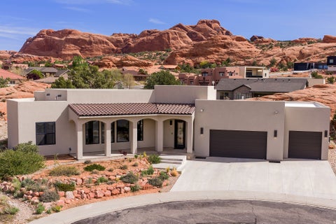 Homes For Sale - 2211 Camino Del Carnero<br/> Grand County, Moab, UT 84532