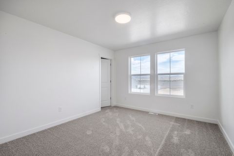 Tiny photo for 2158 E GRANITE LN, Eagle Mountain, UT 84005 (MLS # 2150375)