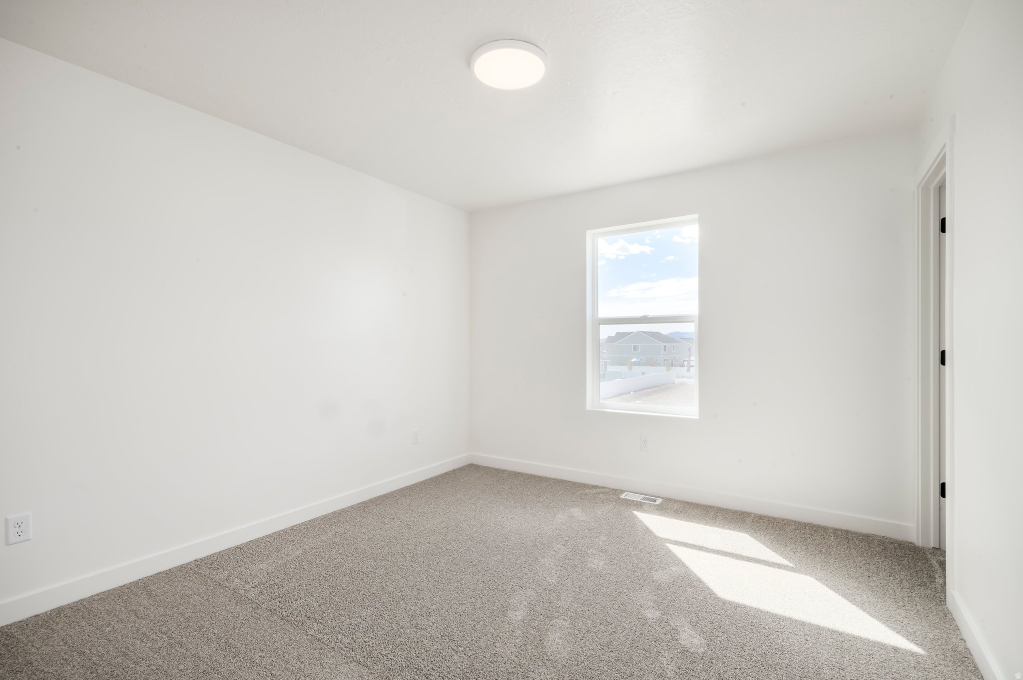 THE ESTATES AT SUNSET FLATS - Residential