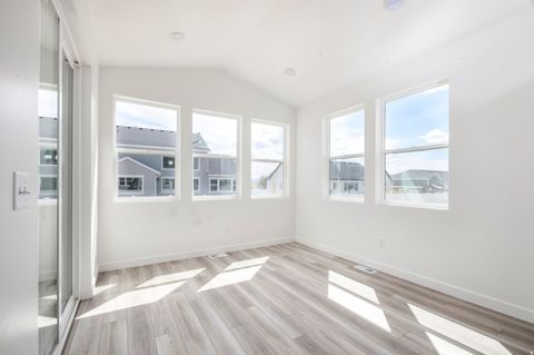 Tiny photo for 2158 E GRANITE LN, Eagle Mountain, UT 84005 (MLS # 2150375)