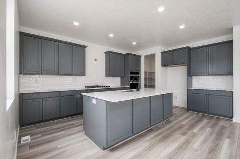 Tiny photo for 2158 E GRANITE LN, Eagle Mountain, UT 84005 (MLS # 2150375)
