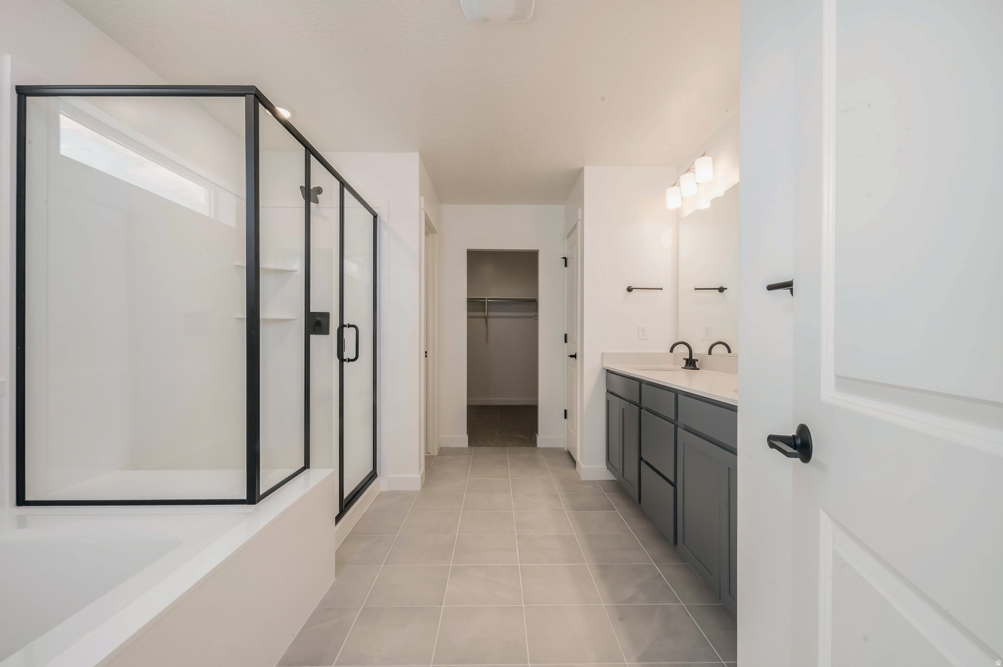 THE ESTATES AT SUNSET FLATS - Residential