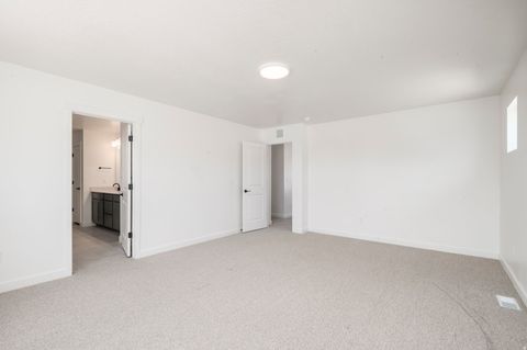 Tiny photo for 2158 E GRANITE LN, Eagle Mountain, UT 84005 (MLS # 2150375)