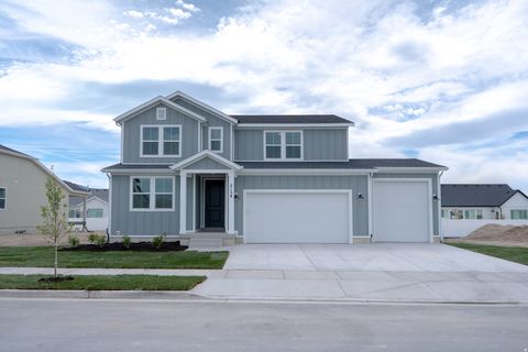 Photo of 2158 E GRANITE LN, Eagle Mountain, UT 84005 (MLS # 2150375)