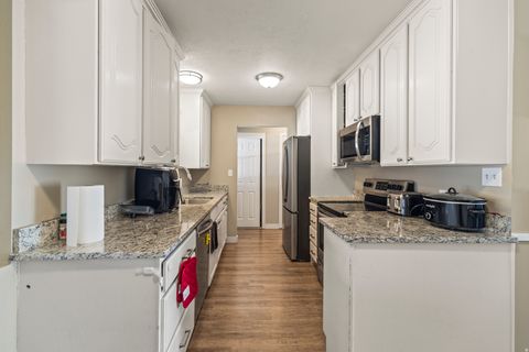 Tiny photo for 790 W 800 S, Richfield, UT 84701 (MLS # 2143398)