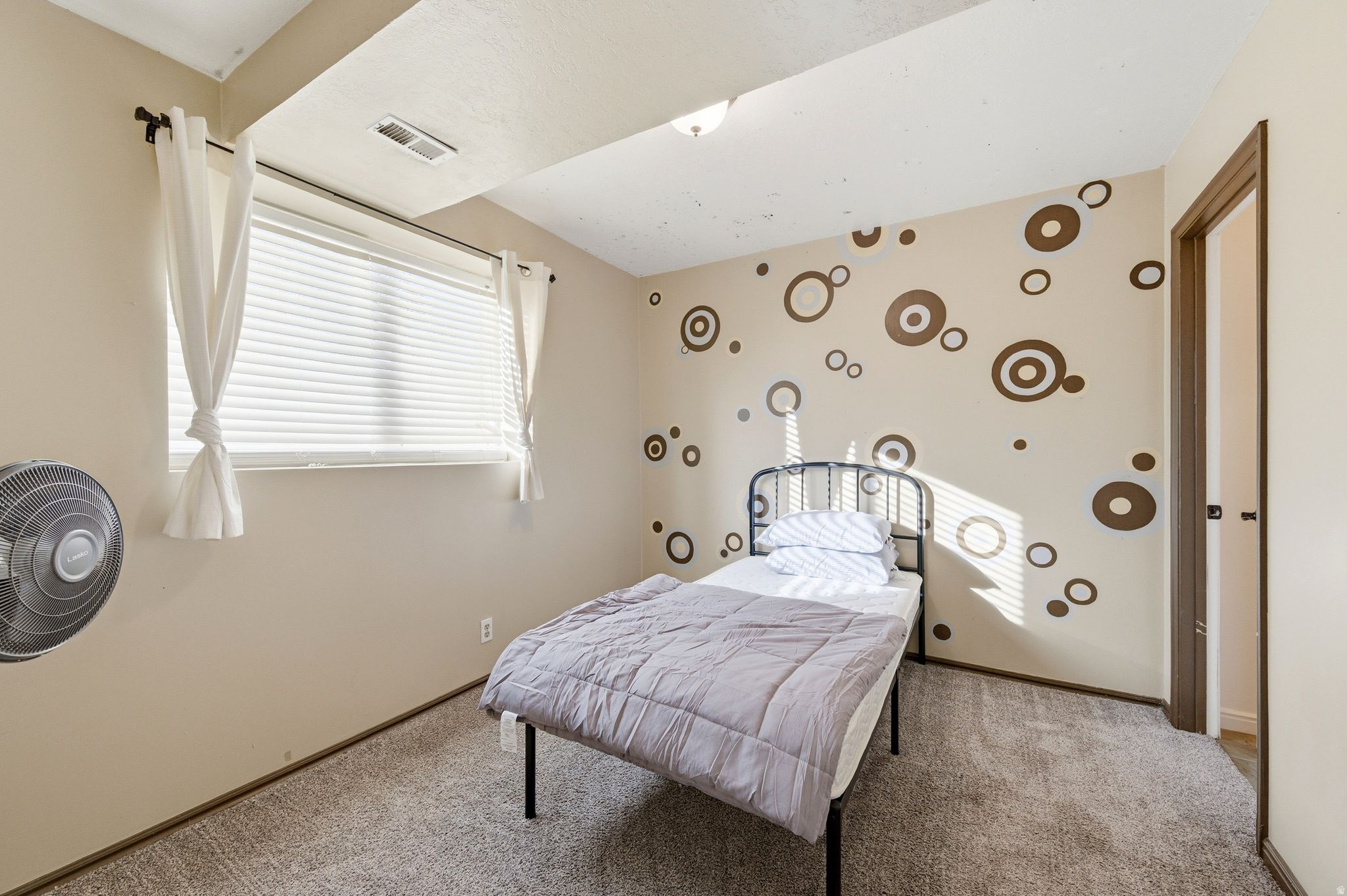 ROYAL MEADOWS - Residential