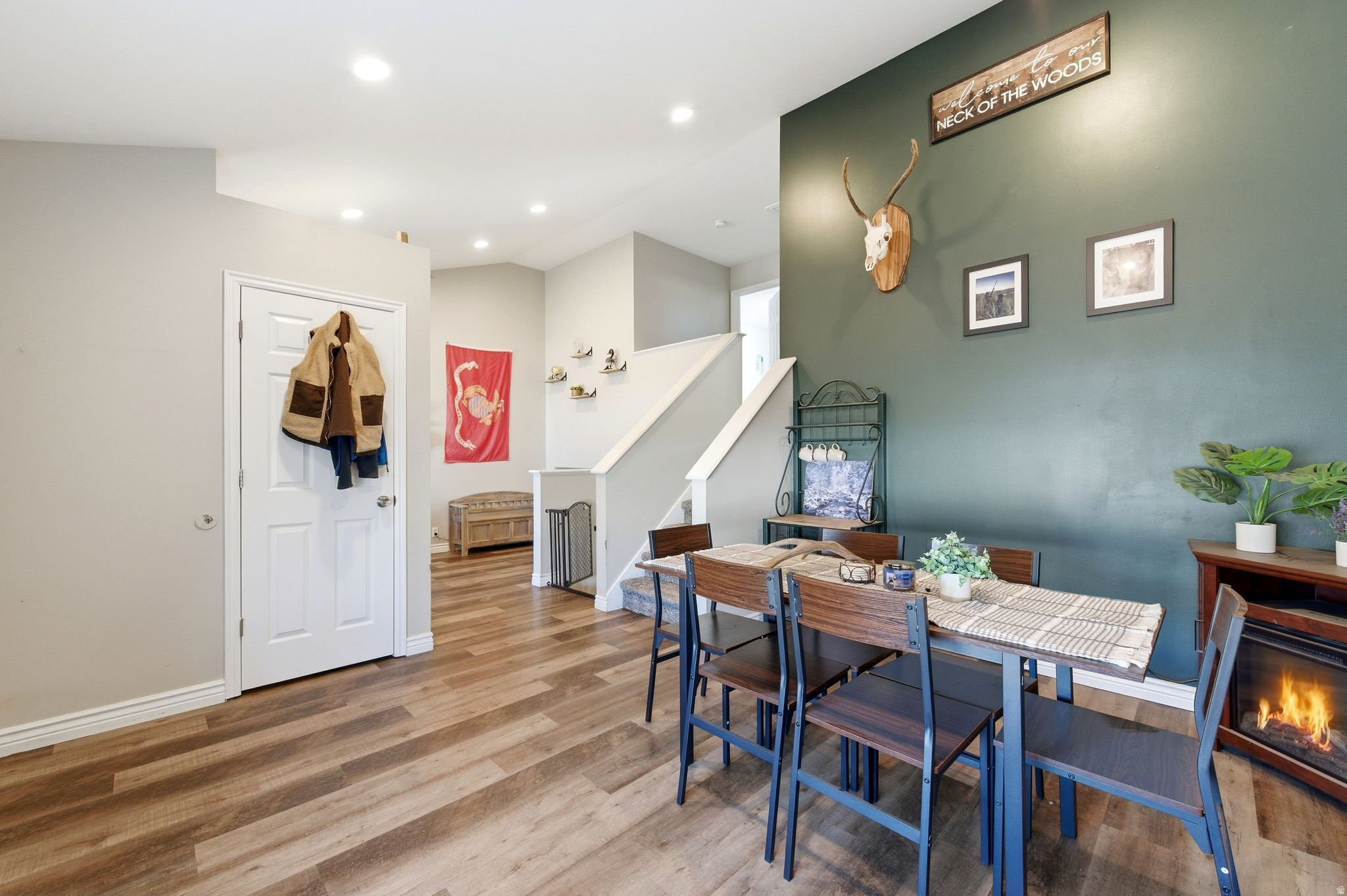 ROYAL MEADOWS - Residential